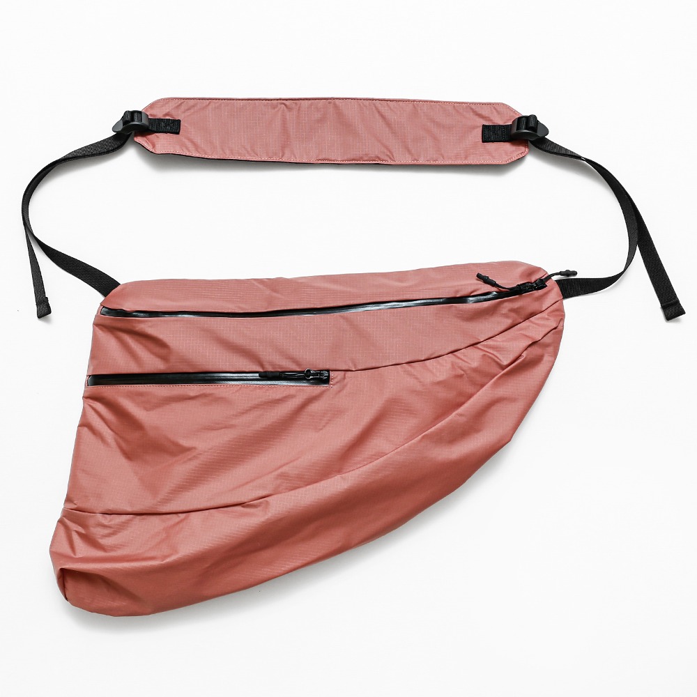 wrap shoulder bag / pink
