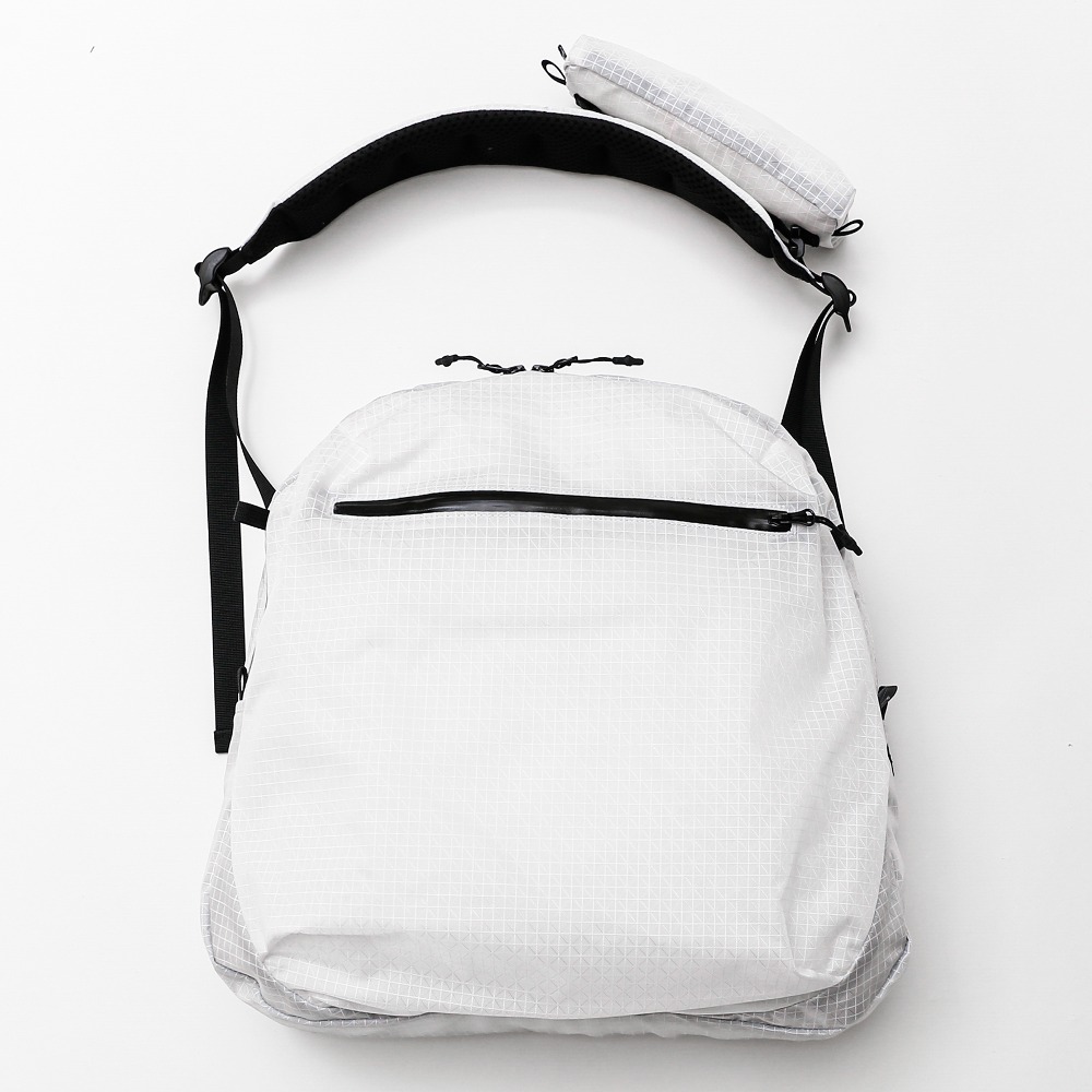 commute pack (cayl grid) / white