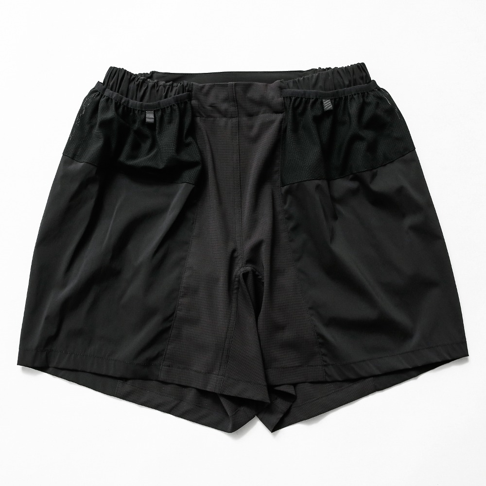 Light flow shorts / black